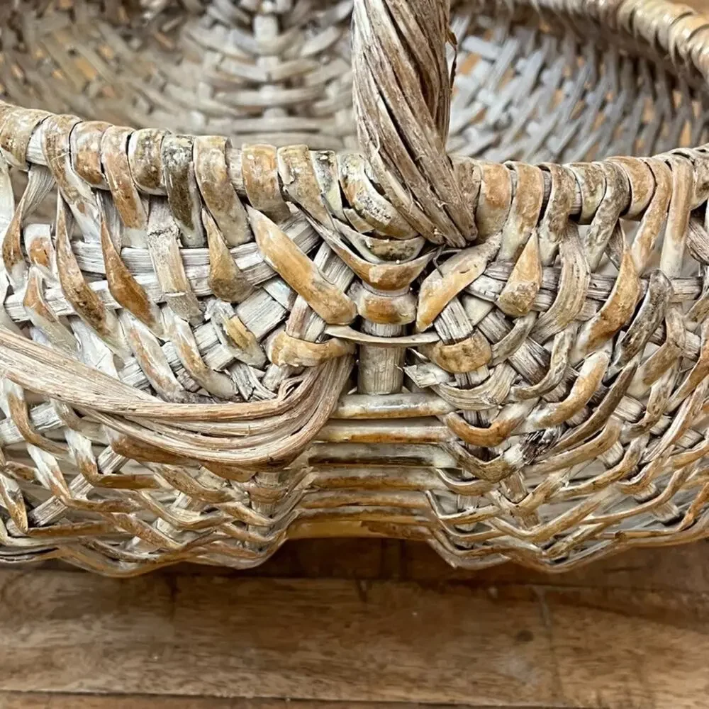 Vintage Handcrafted Wicker Buttocks Gathering Basket 13